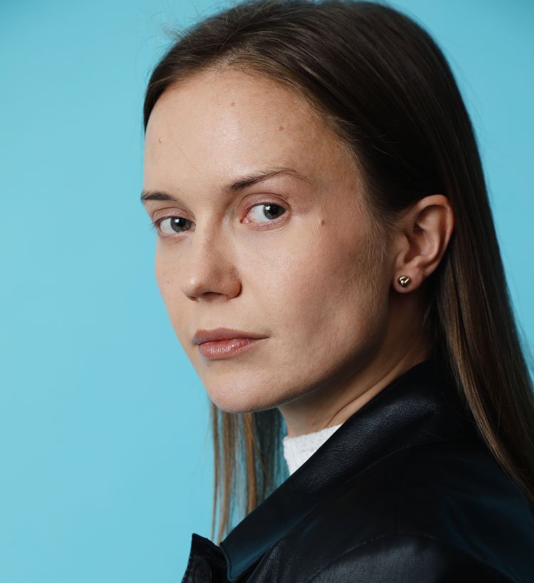 Alexandra Koehler actress headshot