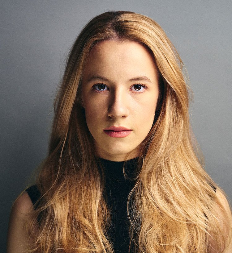 Anja Misovic actress headshot