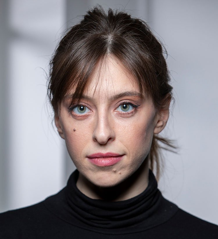 Milica Suznjevic actress headshot