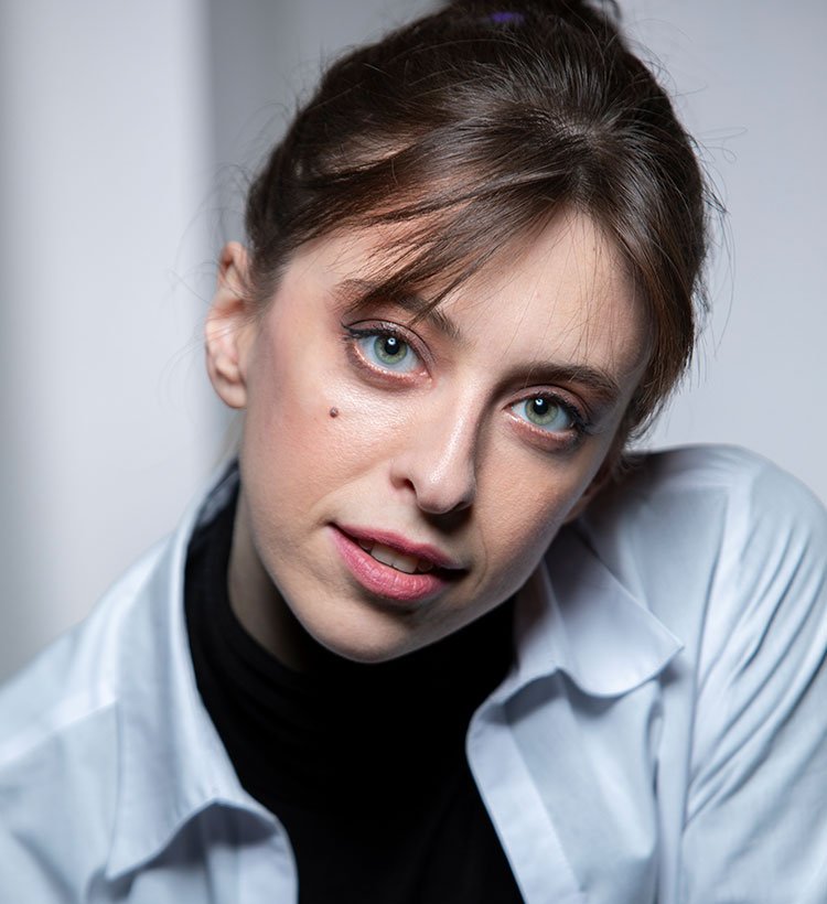 Milica Suznjevic actress headshot