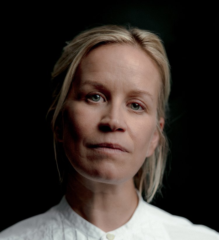 Ines Kratzmueller actress headshot