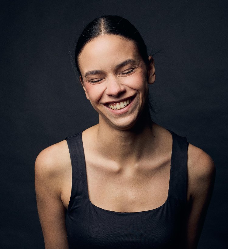 Una Rakic actress headshot